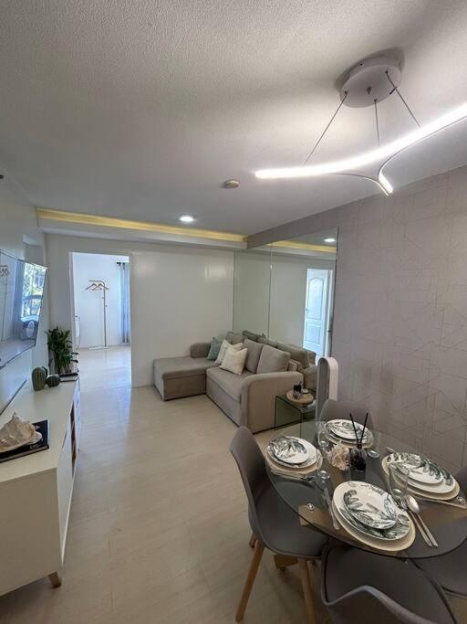 Apartamento Modern Oasis: Pool + Netflix Manila Exterior foto